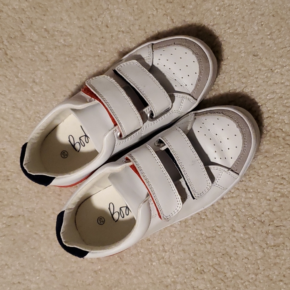 Leather Low Top Sneakers